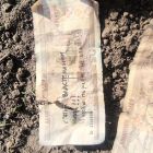 В минском вузе нашли «капсулу времени» из 2011 года. Студенты оставили свои мечты на старых купюрах