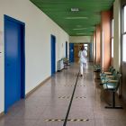 Стало известно, как будут работать поликлиники, больницы и аптеки 3 и 4 июля