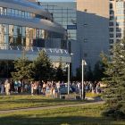 В Минске опять выстроилась огромная очередь к Национальной библиотеке – что на этот раз?