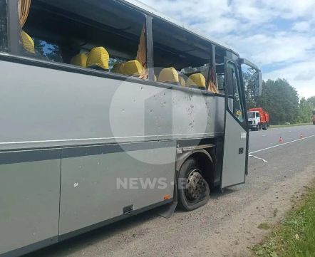 В РФ под удар дрона попал автобус с детской футбольной командой из Беларуси. Есть пострадавшие