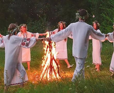 У «Дукорскім маёнтку» нечакана адмянілі Купалле. Раней комплекс трапіў у скандал з-за жывёл