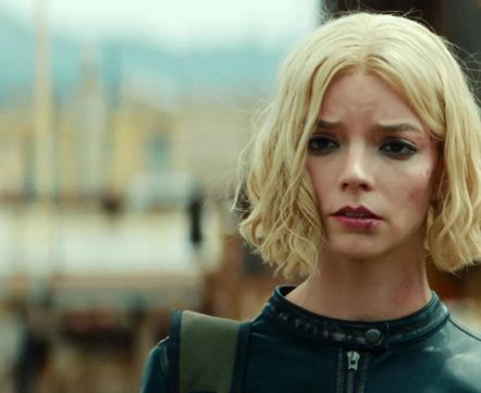 6 самых ожидаемых сериалов июля: новая «Блондинки в законе», драма о женской дружбе и ситком о конце света, который устроит герой «Теории Большого взрыва»