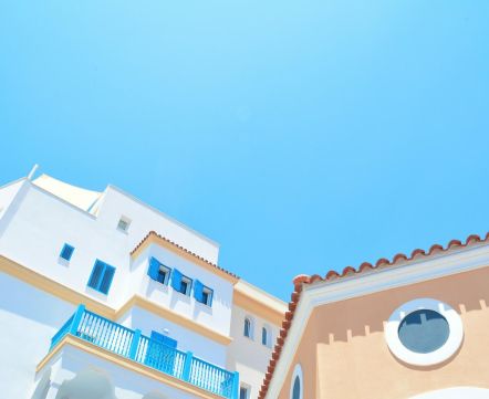 «Для релокации достаточно документально подтвердить опыт работы в ИТ». Разработчицу сократили в Египте – вот где она теперь (нет, не в Польше)