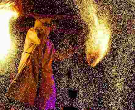 Фотонеделя: как прошел фестиваль огня в Ратомке и концерт GusGus  в Re:Рublic
