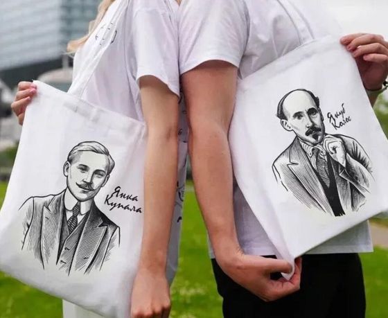 «Якуб Колос» вместо Коласа. Шоперы Нацбиблиотеки с беларускими классиками удивили беларусов