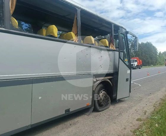В РФ под удар дрона попал автобус с детской футбольной командой из Беларуси. Есть пострадавшие