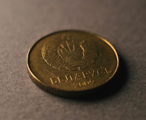 Минчанка пожаловалась, что у нее в магазине не приняли беларуские деньги, – в чем дело?