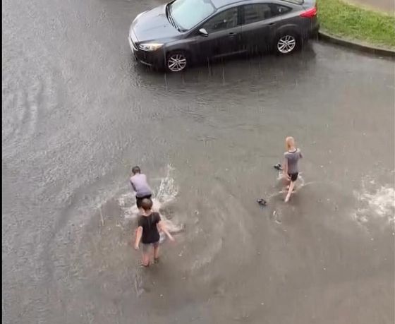 В Лиде сняли видео, которое напомнило многим о детстве. Посмотрите сами