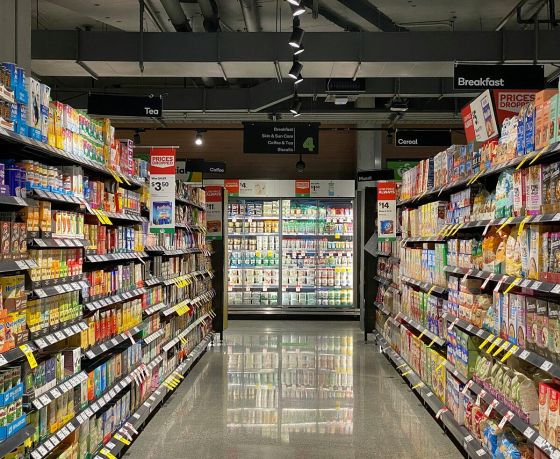 Молоко – меньше рубля, батон – 79 коп. Сравнили цены на продукты в Беларуси за 2017, 2019, 2021 и 2026 годы. Вы удивитесь разнице