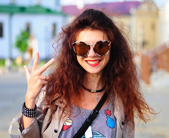 Уличная мода: актриса из Парижа, маркетолог «Белиты» и продавец в пижаме