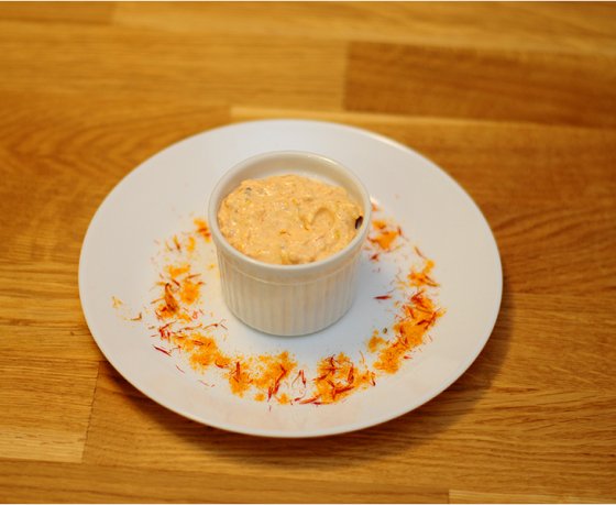 Дешевле сделать самому: готовим 5 вкусных соусов из греческого йогурта