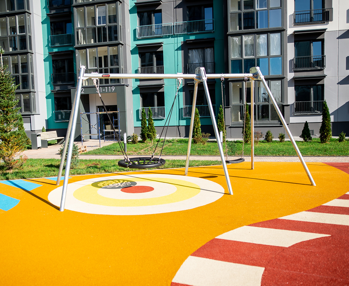 На хорошей игровой территории должно быть интересно и малышам, и  подросткам». Как устроены детские площадки в Новой Боровой – и можно ли  сделать такие в вашем дворе - CityDog.io