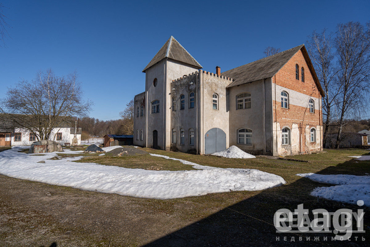 Смотрите: под Минском продается коттедж, похожий на замок. Ему больше 100  лет - CityDog.io