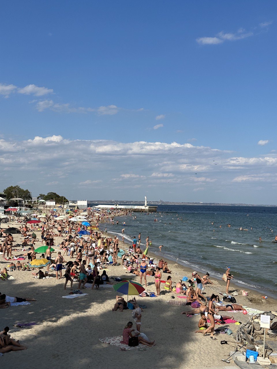 Пляж в Одессе, лето.