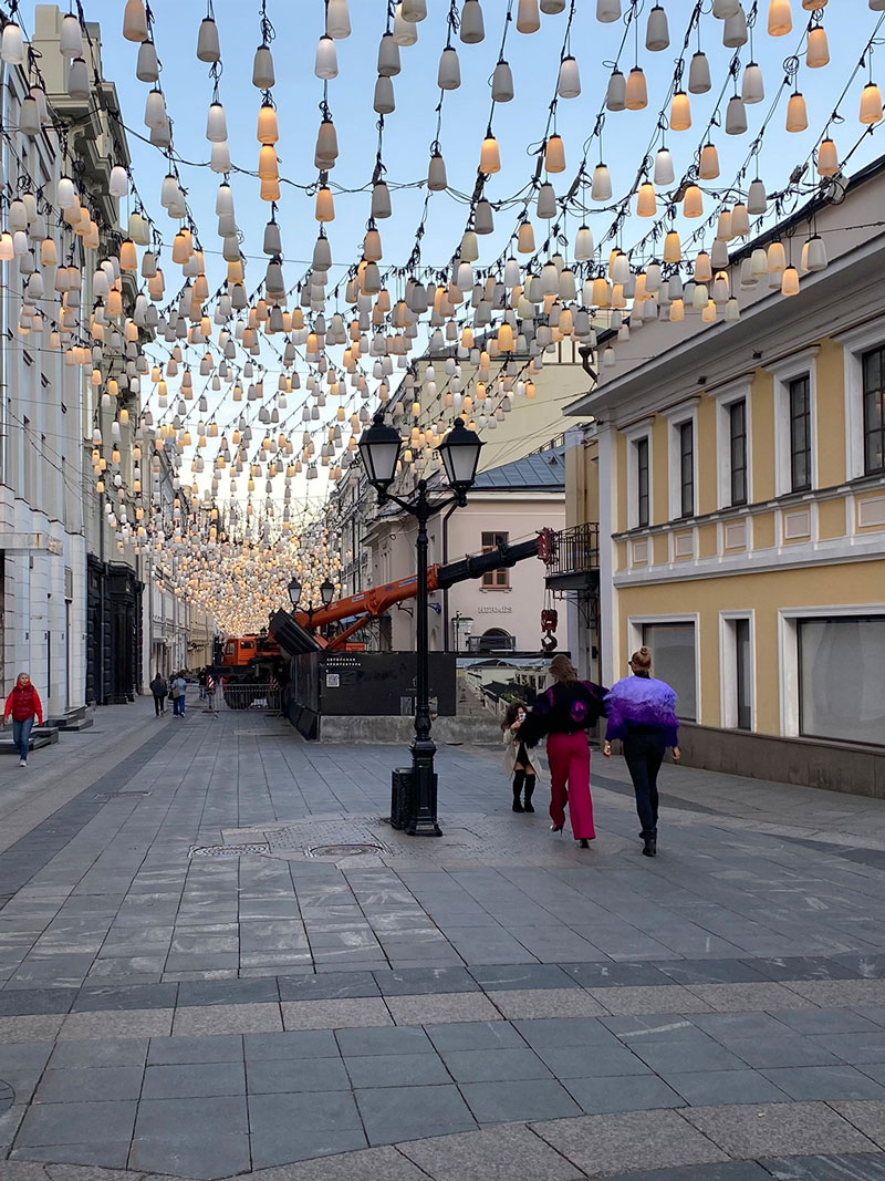Столешников переулок в Москве.