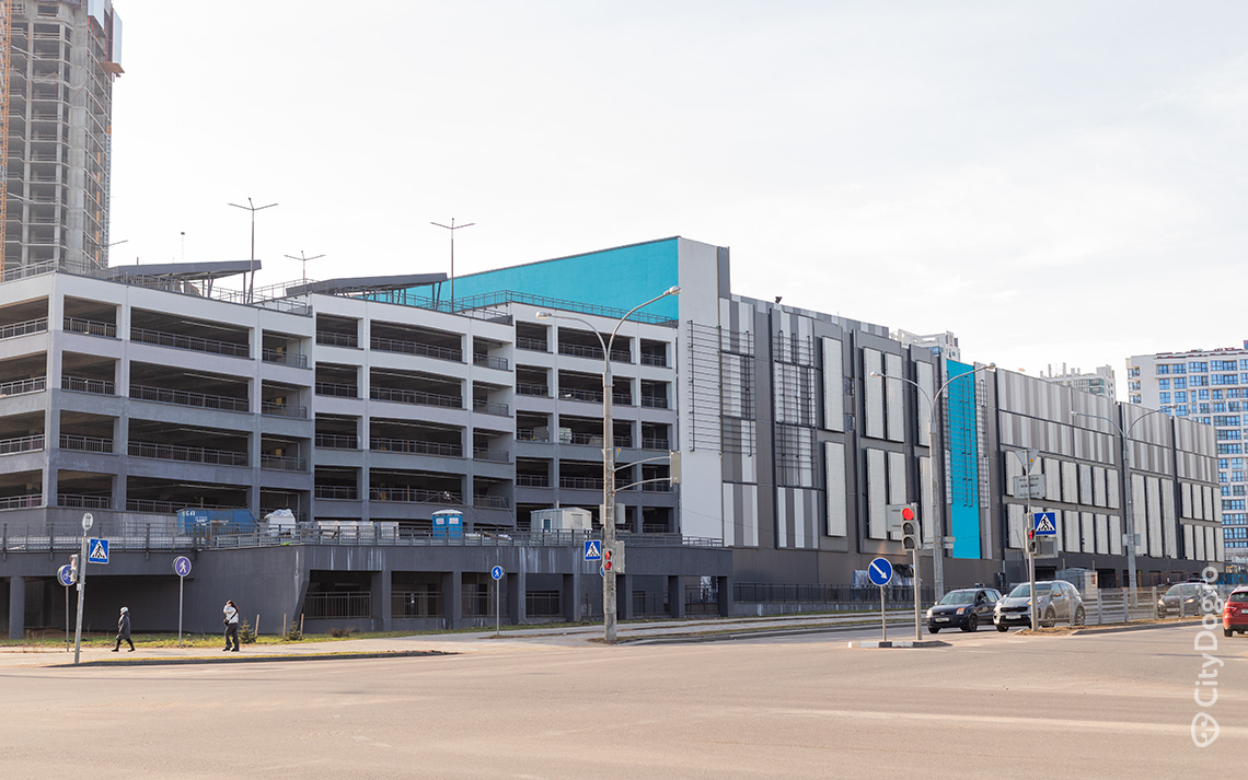 Строительство торгового центра Avia Mall («Авиа Молл») в Минске.