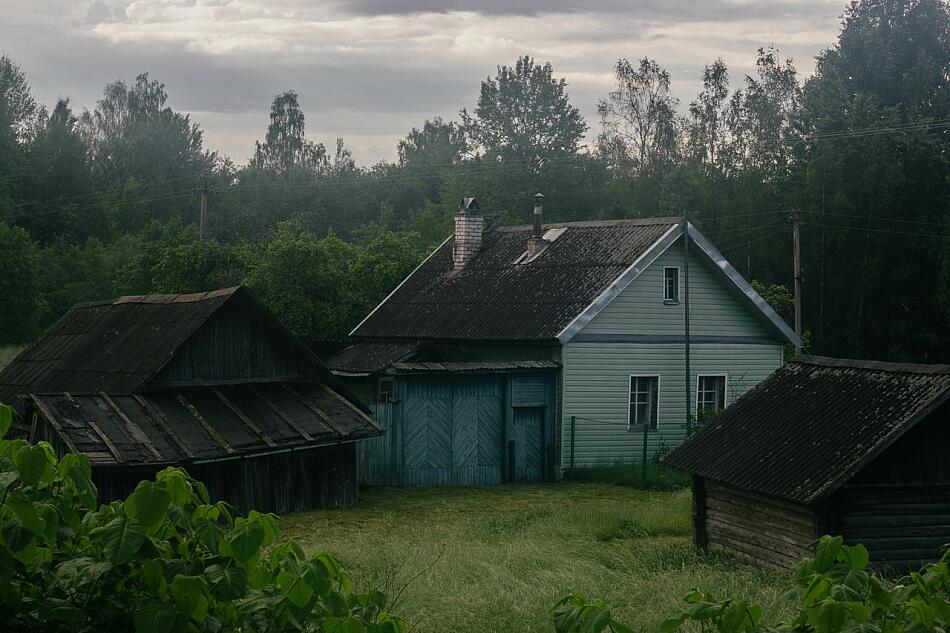 Как купить дом за одну базовую.
