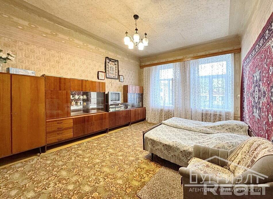 3-комнатная квартира в историческом центре Пинска.