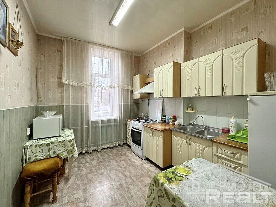Просторная 3-комнатная квартира в историческом центре Пинска.